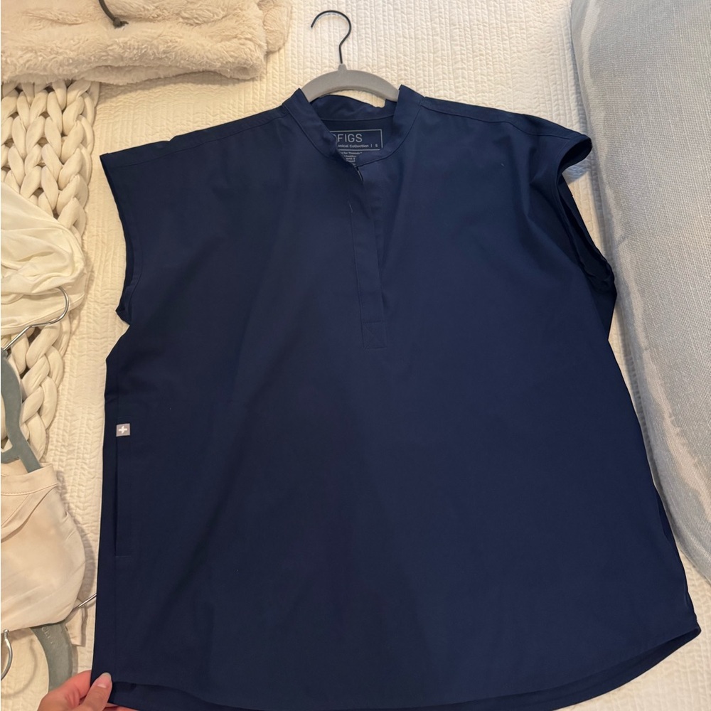 Figs Technical Collection Deep Blue Scrub Top